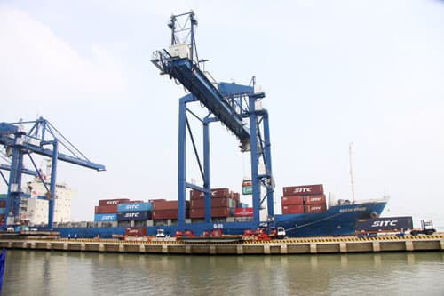 Cảng Tân cảng Hiệp Phước đón chuyến tàu đầu tiên