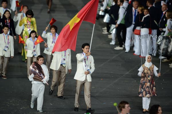 Hình ảnh đoàn TTVN tại Lễ khai mạc Olympic London 2012