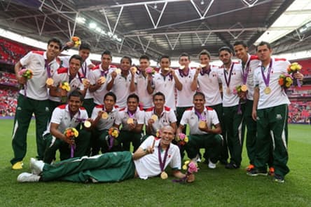 Thắng Brazil 2-1, Mexico giành HCV Olympic bóng đá nam
