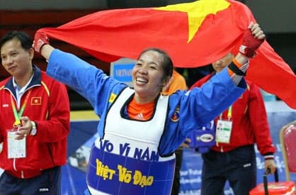 Vovinam giành “vàng”, Việt Nam bám đuổi Myanmar
