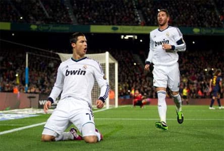 Barca 1-3 Real: Ronaldo tỏa sáng, “kền kền trắng” giành vé vào chung kết