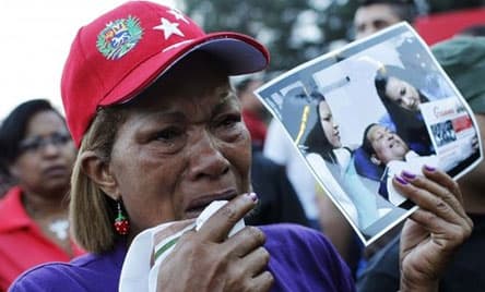 Người dân Venezuela bàng hoàng khi TT Hugo Chavez từ trần