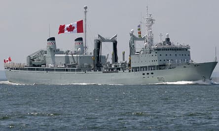 Canada đóng tàu hỗ trợ theo mẫu thiết kế tàu Đức