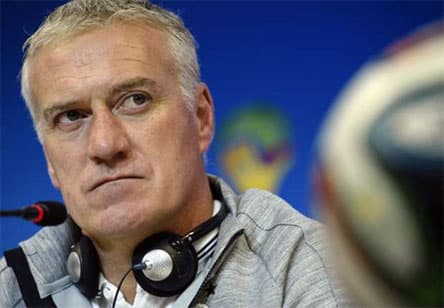 HLV Deschamps: CĐV đã “tiếp lửa” cho Gà trống