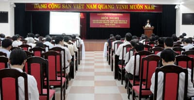 Hội nghị báo cáo viên các tỉnh, thành phố phía Nam