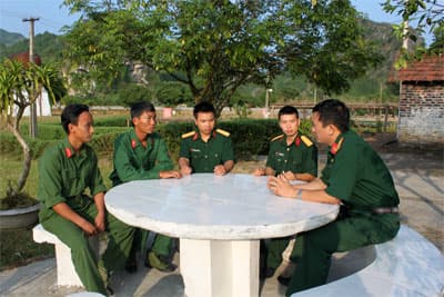 “Gia đình Tân Trào”