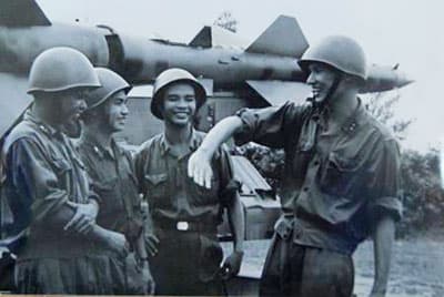 Ngày 25-12-1972: Ta rút kinh nghiệm, điều chỉnh đội hình chiến đấu
