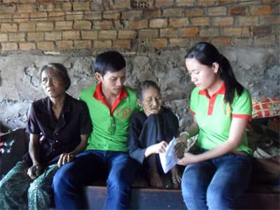 Chắp cánh yêu thương