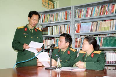 Cặp đôi “làm dâu trăm họ”