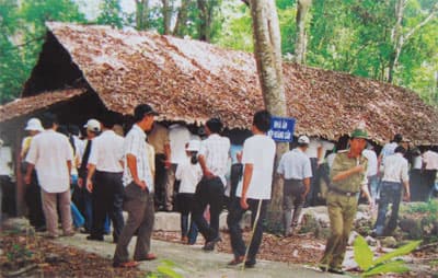 Một thoáng Rùm Đuôn