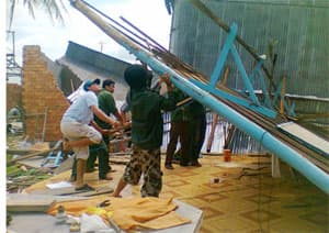 Bờ sông Hậu tiếp tục sạt lở- Thêm nhiều hộ dân có nguy cơ mất nhà