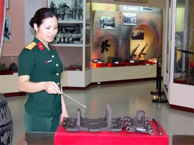 Xích xe tăng đánh thắng trận đầu