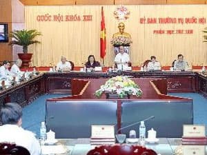 Đề nghị Chính phủ báo cáo một số vấn đề mà cử tri quan tâm