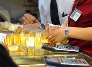 Lãi suất huy động vàng giảm, lãi suất huy động VND tiếp tục tăng