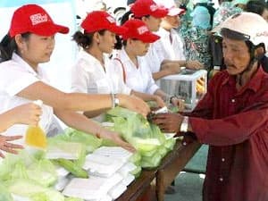 Đưa cơm giá rẻ đến với lao động nghèo ở Quảng Trị