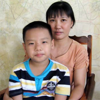 Vợ tôi...!