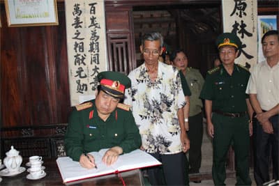 Lòng dân quê hương Đại tướng