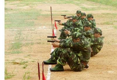Đua tài bên hồ Suối Hai