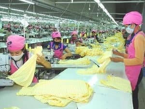 Giảm thuế cho doanh nghiệp để khuyến khích đầu tư