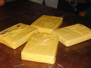 Bắt quả tang vận chuyển heroin