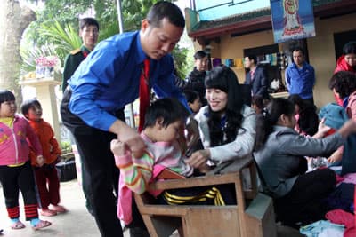 “Trái tim sưởi ấm trái tim”