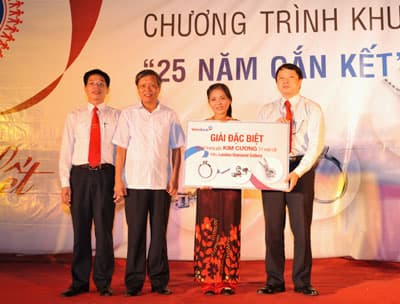 Trao giải đặc biệt chương trình “25 năm Gắn kết”