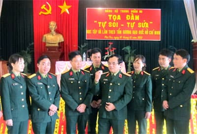 Tọa đàm “Tự soi, tự sửa” ở Đảng bộ Sư đoàn 316, Quân khu 2 (bài 1)
