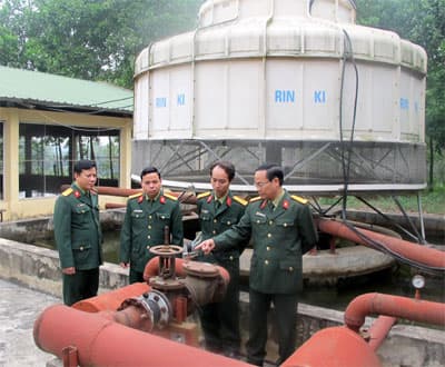 "Trước hết phải quan tâm, chăm lo đến bát cơm, tấm áo người lao động"
