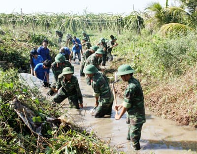 Công đầu thuộc về bộ đội