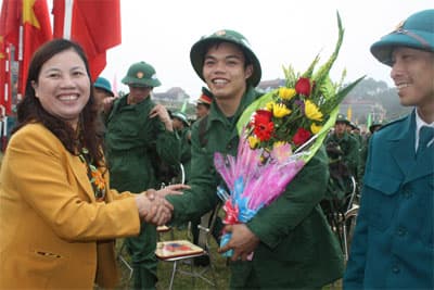 “Cậu ấm” tòng quân
