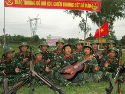 Muốn được nghe bộ đội nói...