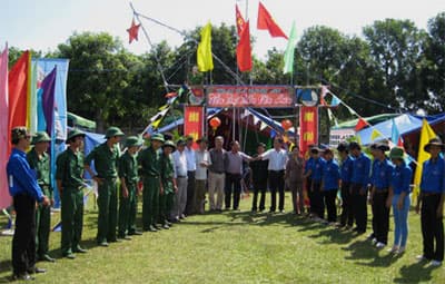 "Hội trại tòng quân"