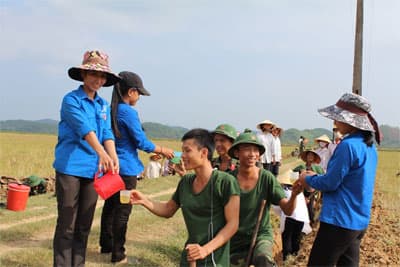 "Thầy giáo" đặc biệt
