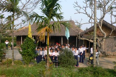 Tháng Năm ở làng Dương Nỗ