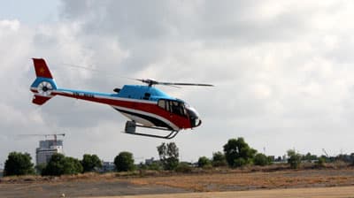 Phi công Hải quân làm chủ trực thăng EC120B
