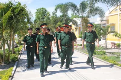 Tạo bước quan trọng trong đổi mới phương pháp, tác phong lãnh đạo