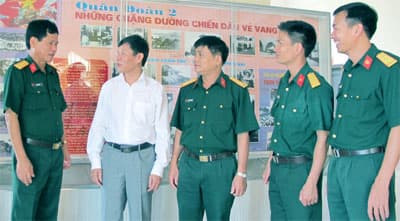 Dạy kiến thức pháp luật cho cán bộ