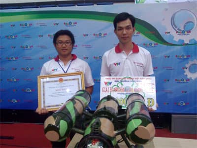 “Chàng học viên toàn năng”
