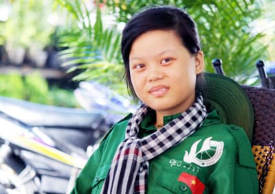 Nữ sinh và những cung đường vì biển, đảo quê hương