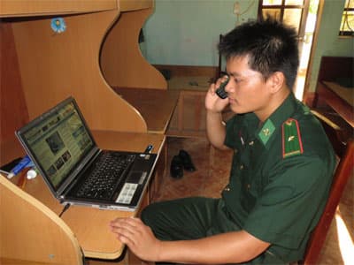 Tấm lòng chàng sĩ quan trẻ
