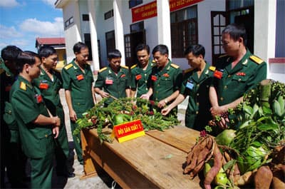 Nâng cao năng lực lãnh đạo của tổ chức Đảng ở Binh đoàn 16 (bài 3)