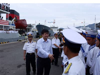 Góp sắc Xuân cho Trường Sa