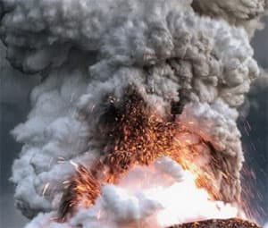 Núi lửa Sinabung tại Indonesia lại phun trào