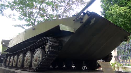 Xe tăng 555: Vệt xích và những chiến công