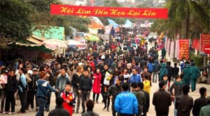 Phân luồng chống ùn tắc giao thông phục vụ Hội Lim