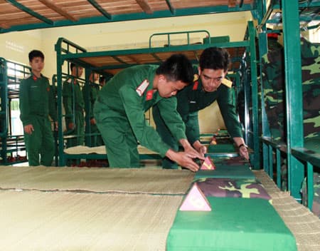 Những ngày đầu quân ngũ