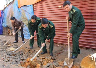 Ấm lòng chiến sĩ biên cương