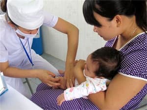 Chưa thể điều chỉnh độ tuổi tiêm vắc xin sởi