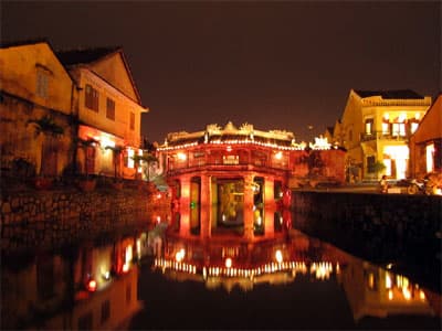 Phố cổ Hội An - Tốp 20 địa điểm thú vị để tận hưởng cuộc sống về đêm