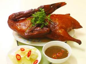 Kiểm tra việc sử dụng chất tạo màu cho gà, vịt quay